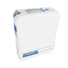 Schrägansicht des Inogen Rove 4™ Sauerstoffkonzentrators mit Bedientasten und Display